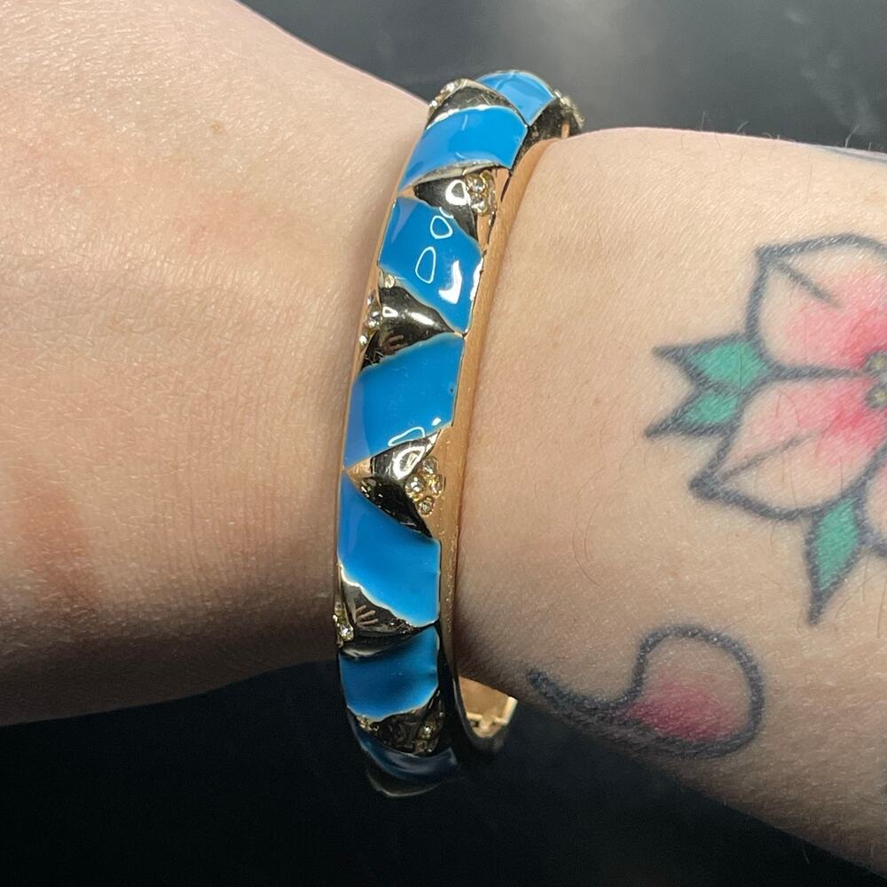 Sequin Gold Tone Turquoise Enamel Hinged Bangle Bracelet 7.5" Nordstorm Signed